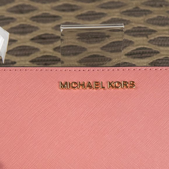 Michael Kors Carryall with ID - Picture 7 of 7